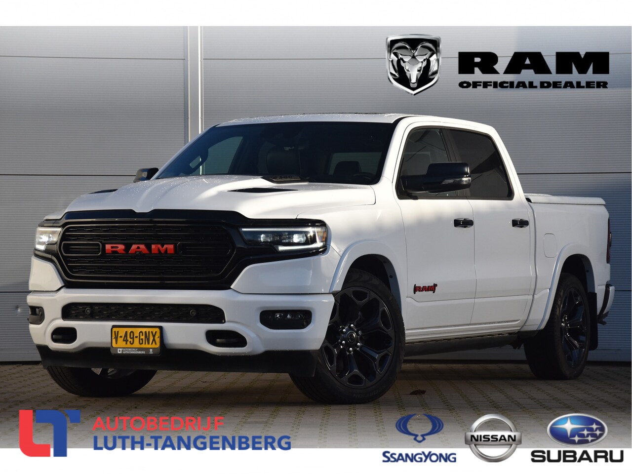 Dodge Ram 1500 - 5.7 V8 4x4 Crew Cab Limited | Luchtvering | - AutoWereld.nl