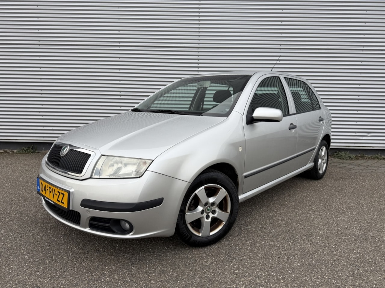 Skoda Fabia - 1.4-16V Elegance NAP Automaat Airco Trekhaak Lage stand! - AutoWereld.nl
