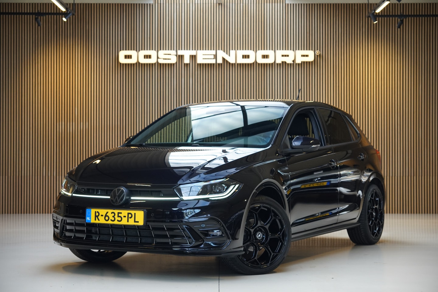 Volkswagen Polo - 1.0TSI/95pk R-Line DSG Blackstyle|2022|Matrix-LED|PDC|Cruise+ACC|Carplay/AndroidAuto|Virtu - AutoWereld.nl