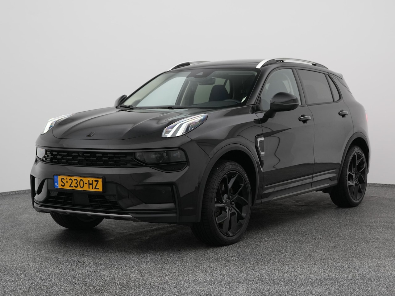 Lynk & Co 01 - 1.5 Plug-in Hybrid | 360° | TREKHAAK | BLACK | NLD AUTO - AutoWereld.nl