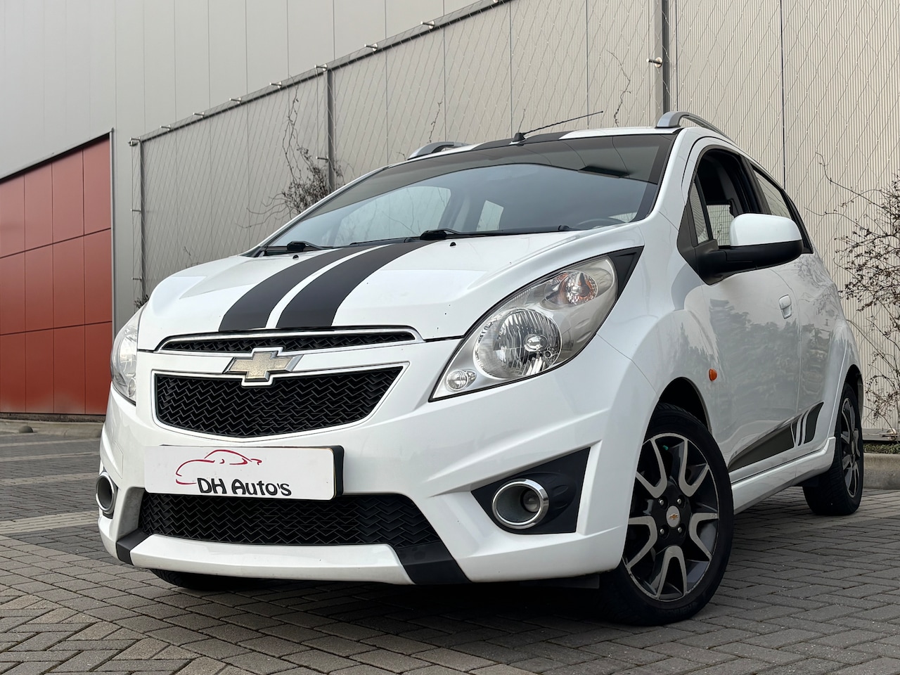 Chevrolet Spark - 1.2 16V LT Sport | Lage km. stand | Airco | APK 02-27 - AutoWereld.nl