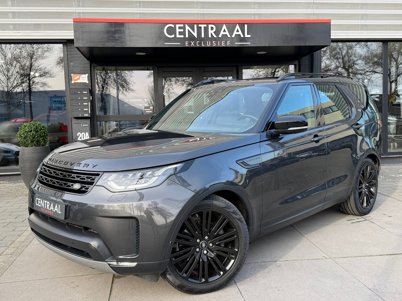 Land Rover Discovery - 2.0 Si4 HSE Luxury 7p. Pano|301PK|Meridian|Memory|Carplay|Keyless|Camera - AutoWereld.nl