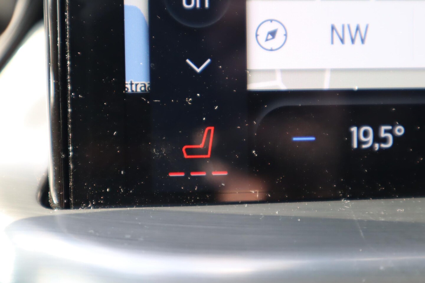 Ford Focus Wagon - 125PK HYBRID TITANIUM-X VIRTUAL-COCKPIT B&O AUDIO CLIMA P-SENSOREN 17"LMV LED CAMERA WINTE - AutoWereld.nl