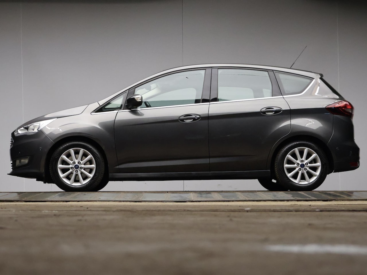 Ford C-Max - 1.5 Titanium Sport (NAVI,CAMERA,STOELVERWARMING,PDC,CLIMATE,CRUISE,BLUETOOTH,SPORTSTOELEN, - AutoWereld.nl