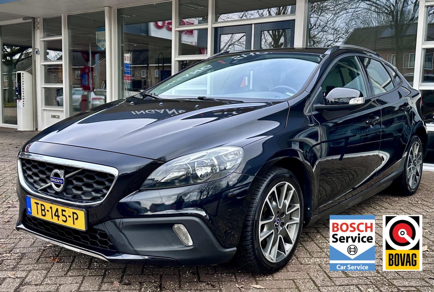 Volvo V40 Cross Country - 1.6 D2 Kinetic Navi, Climat, Pdc, LM.. - AutoWereld.nl