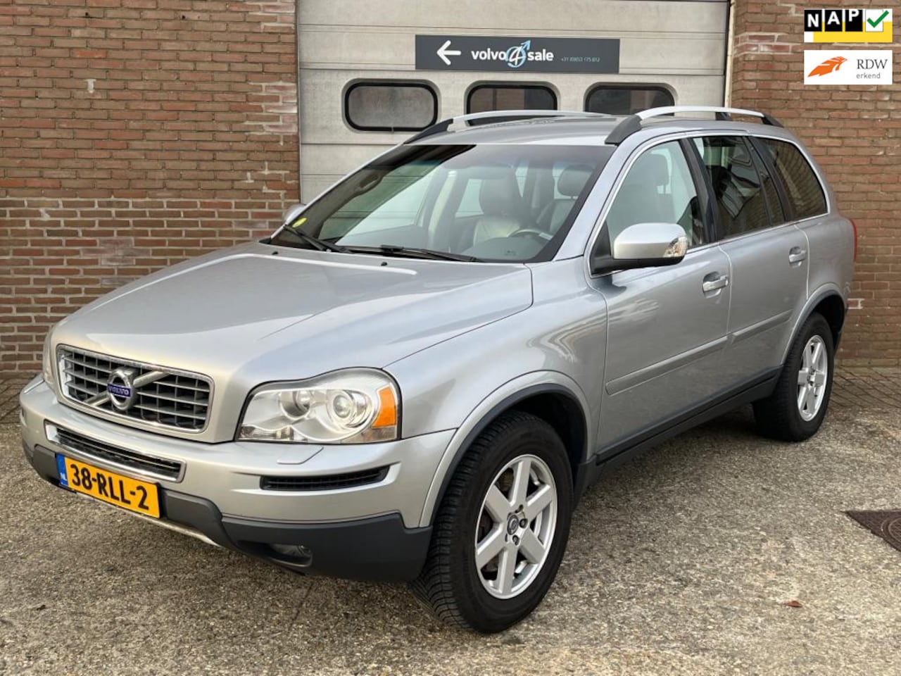 Volvo XC90 - 2.4 D5 Limited Edition Automaat eerste eigenaar 2011 - AutoWereld.nl