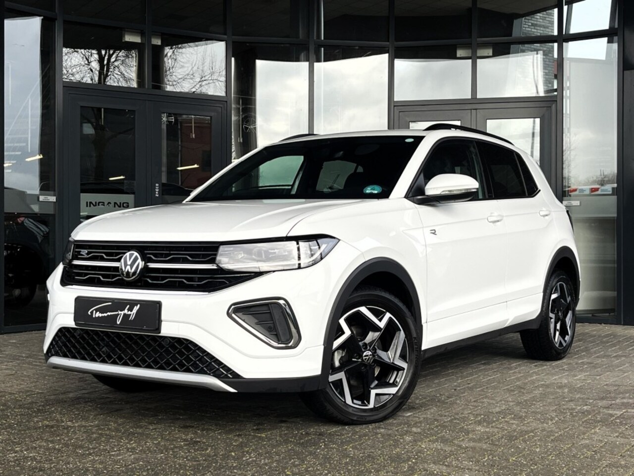 Volkswagen T-Cross - 1.5 TSI 150PK R-LINE AFN. TREKH. - CAMERA - AD. CRUISE - AutoWereld.nl