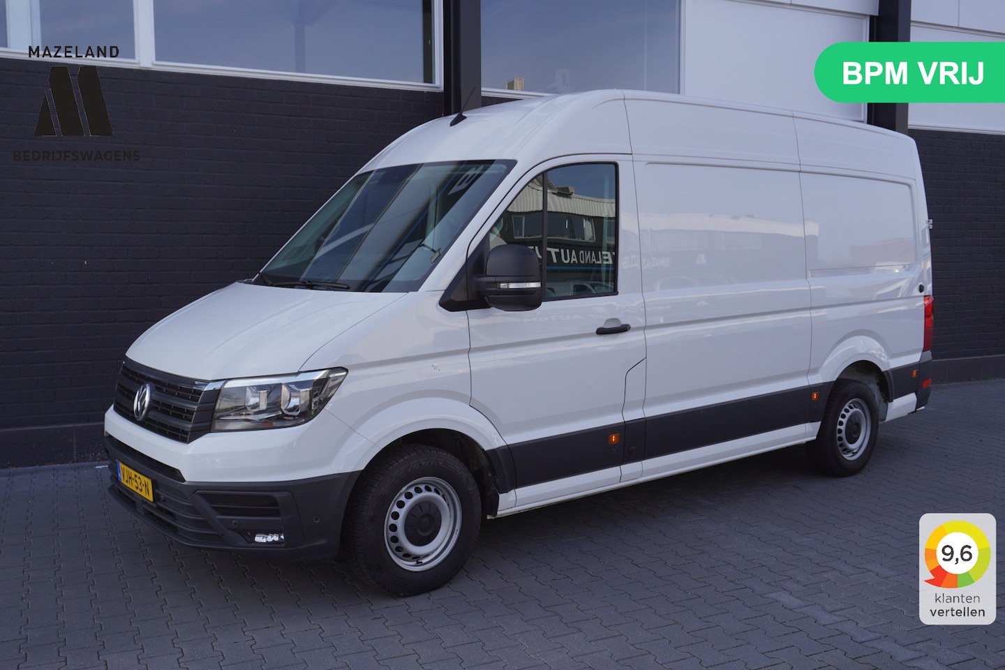 Volkswagen Crafter - 2.0 TDI 140PK L3H3 EURO 6 - Airco - Navi - Cruise - € 18.950,- Excl. - AutoWereld.nl