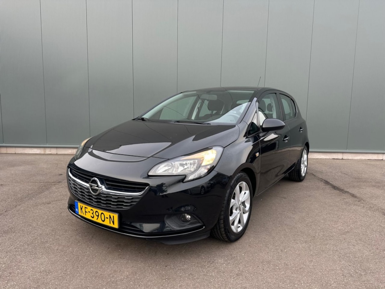 Opel Corsa - 1.4 Color Ed. AIRCO | CRUISE | NAP ! - AutoWereld.nl