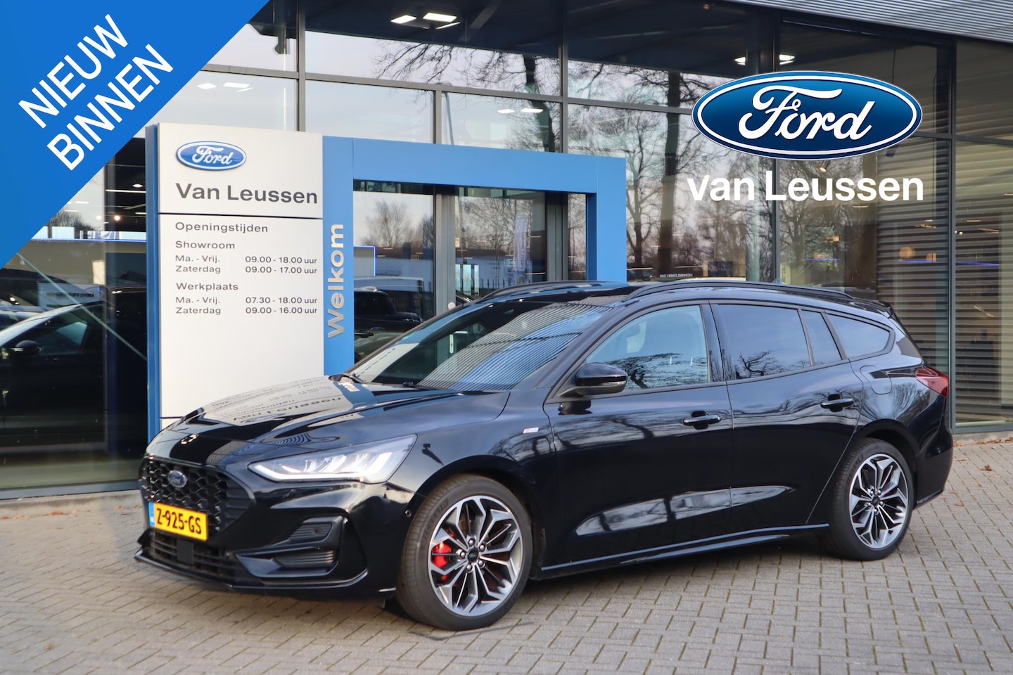 Ford Focus Wagon - 125PK HYBRID ST-LINE-X AD-CRUISE LEDER 18"LMV WINTERPACK B&O VIRTUAL-COCKPIT EL-ACHTERKLEP - AutoWereld.nl