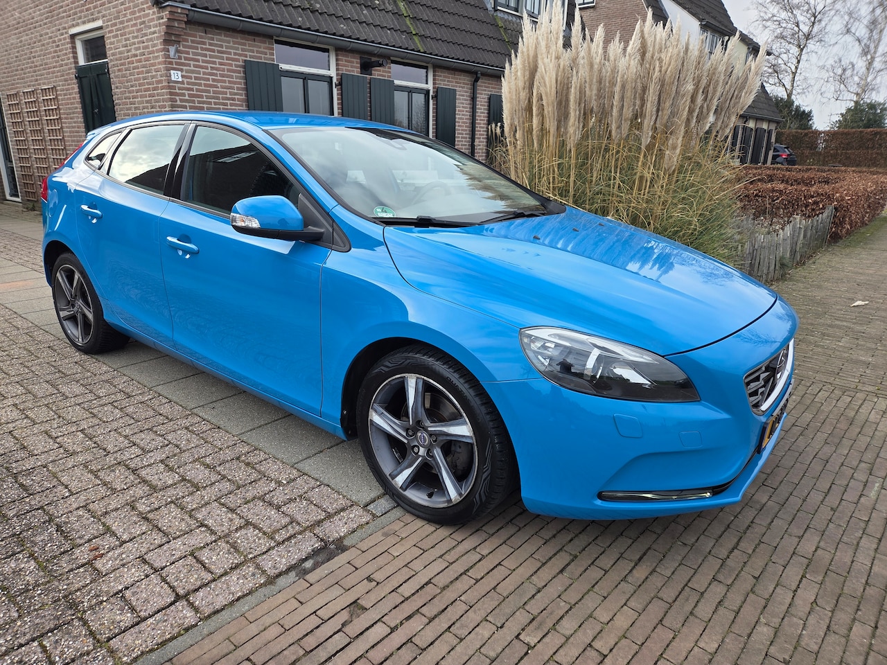 Volvo V40 - 1.6 T3 Momentum Super staat - AutoWereld.nl