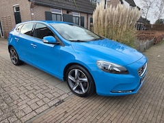 Volvo V40 - 1.6 T3 Momentum Super staat