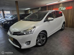 Toyota Verso - 1.8 VVT-i Dynamic 7persoons/ Pano/ Camera/ Navi