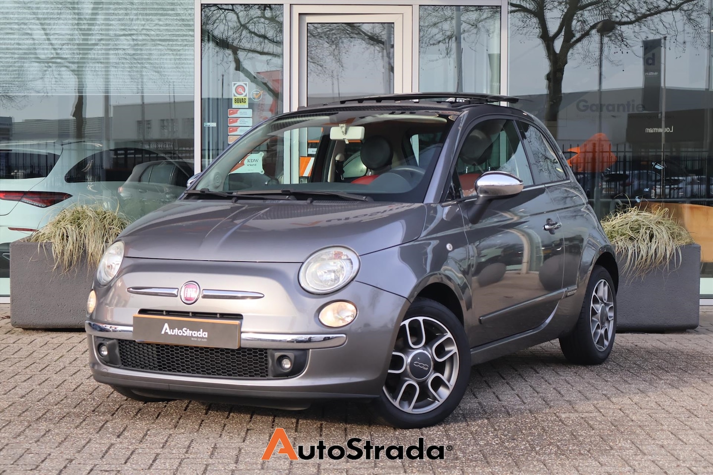 Fiat 500 - 1.2 Lounge AUT 69 PK I Pano I Leder I NAP I Climate - AutoWereld.nl