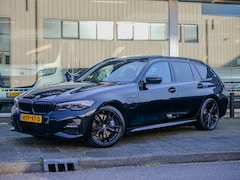 BMW 3-serie Touring - 330e xDrive M-Sport / PANO / LASER LIGHT / CARPLAY