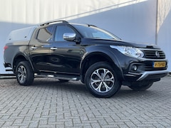 Toyota HiLux - 5-Pers 2.4D LX Double Cab Trekhaak 3500kg Leer Nav/Cam 5 zits