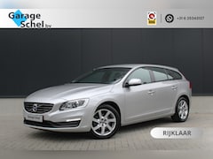 Volvo V60 - 1.5 T3 Polar+ Dynamic - Leder - Stoelverwarming - Trekhaak - Navi - PDC - On Call - Xenon