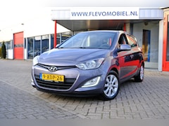 Hyundai i20 - 1.2i i-Deal 5-drs Airco|Navi