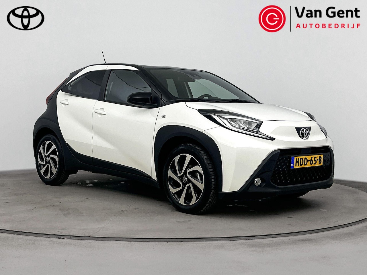 Toyota Aygo X - 1.0 VVT-i MT Pulse | Apple Carplay / Android Auto | Adaptive Cruise | LED | Clima | Camera - AutoWereld.nl