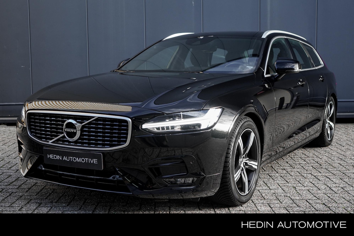 Volvo V90 - 2.0 T4 Business Sport | Trekhaak | Harman/Kardon audio | All seasonbanden | Polestar softw - AutoWereld.nl