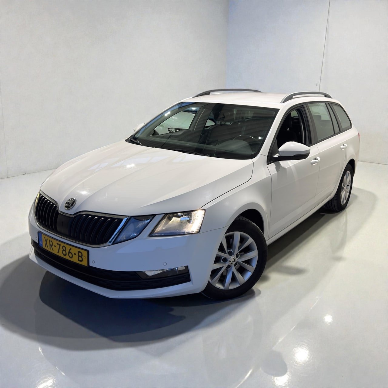 Skoda Octavia Combi - 1.0 TSI Greentech DSG AUTOMAAT - AutoWereld.nl