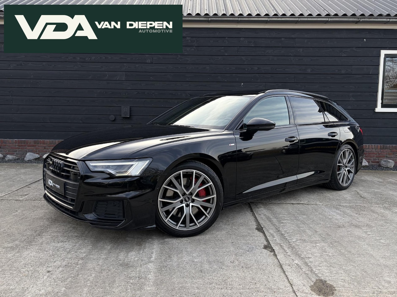 Audi A6 Avant - 55 TFSI e quattro Competition - S-Line l Panorama l Trekhaak l HUD l Memory - AutoWereld.nl