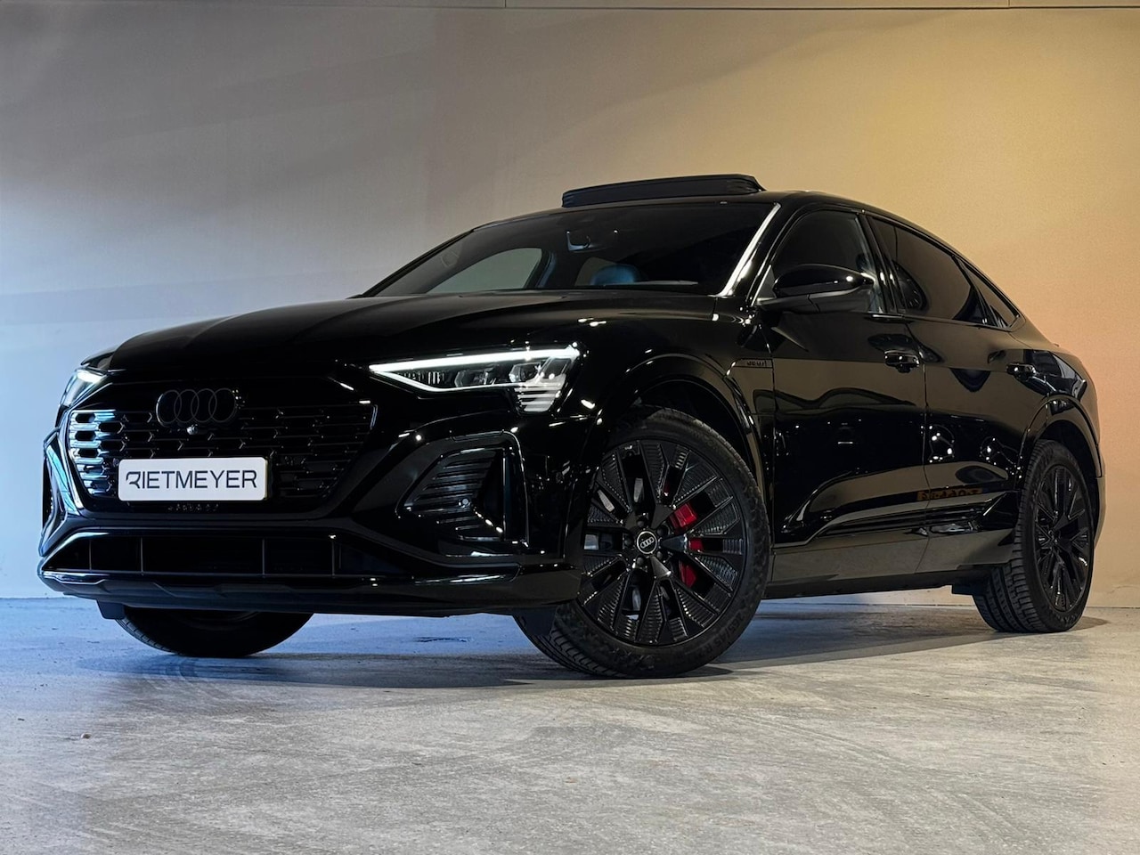 Audi Q8 Sportback e-tron - 55 quattro S Competition |Pano |B&O |Memory |ACC |Keyless |SOH 99% - AutoWereld.nl