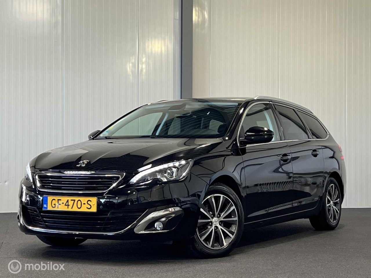 Peugeot 308 SW - 1.6 BlueHDI Blue Premium [ NAP xenon pano trekhaak ] - AutoWereld.nl