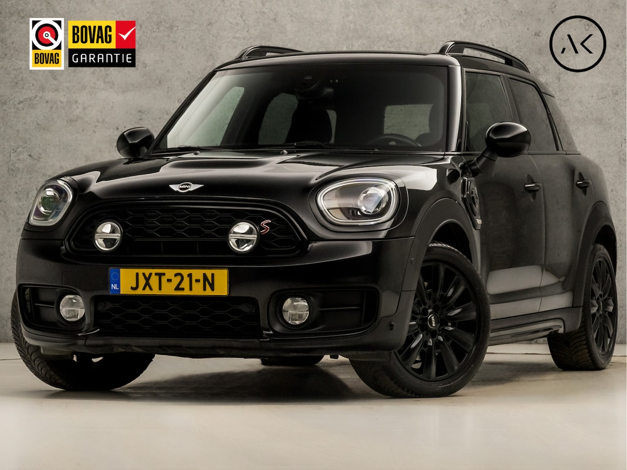 MINI Countryman - Mini 1.5 Cooper S E ALL4 Chili 225Pk Automaat (NAVIGATIE, BLACKPACK, LEDER, SFEERVERLICHTI - AutoWereld.nl