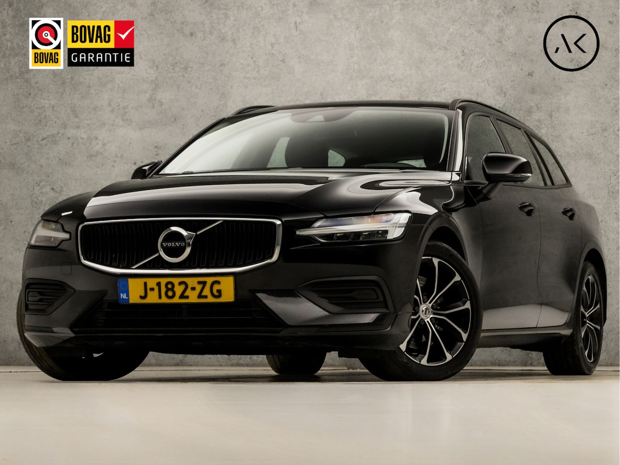 Volvo V60 - 2.0 B3 Momentum Sport 177Pk Automaat (APPLE CARPLAY, GROOT NAVI, PARKEERSENSOREN, SPORTSTO - AutoWereld.nl