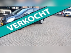 Toyota Verso - 1.8 VVT-i Dynamic