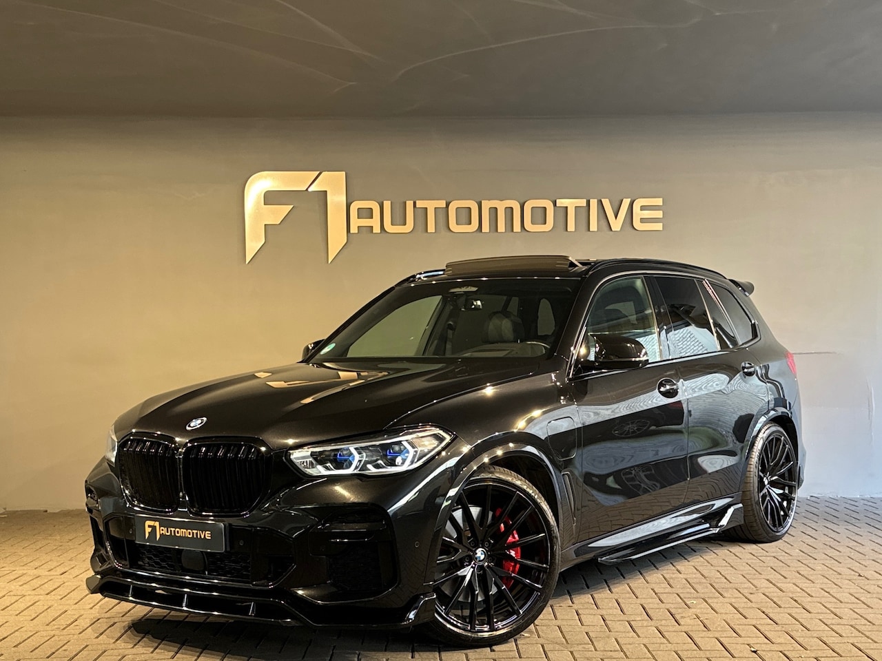 BMW X5 - XDrive45e M Sport Pano|Keyles|HuD|H/K|Trekhaak|Laser - AutoWereld.nl