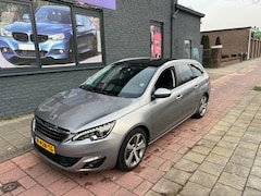 Peugeot 308 SW - 1.2 PureTech GT-line panodak leder