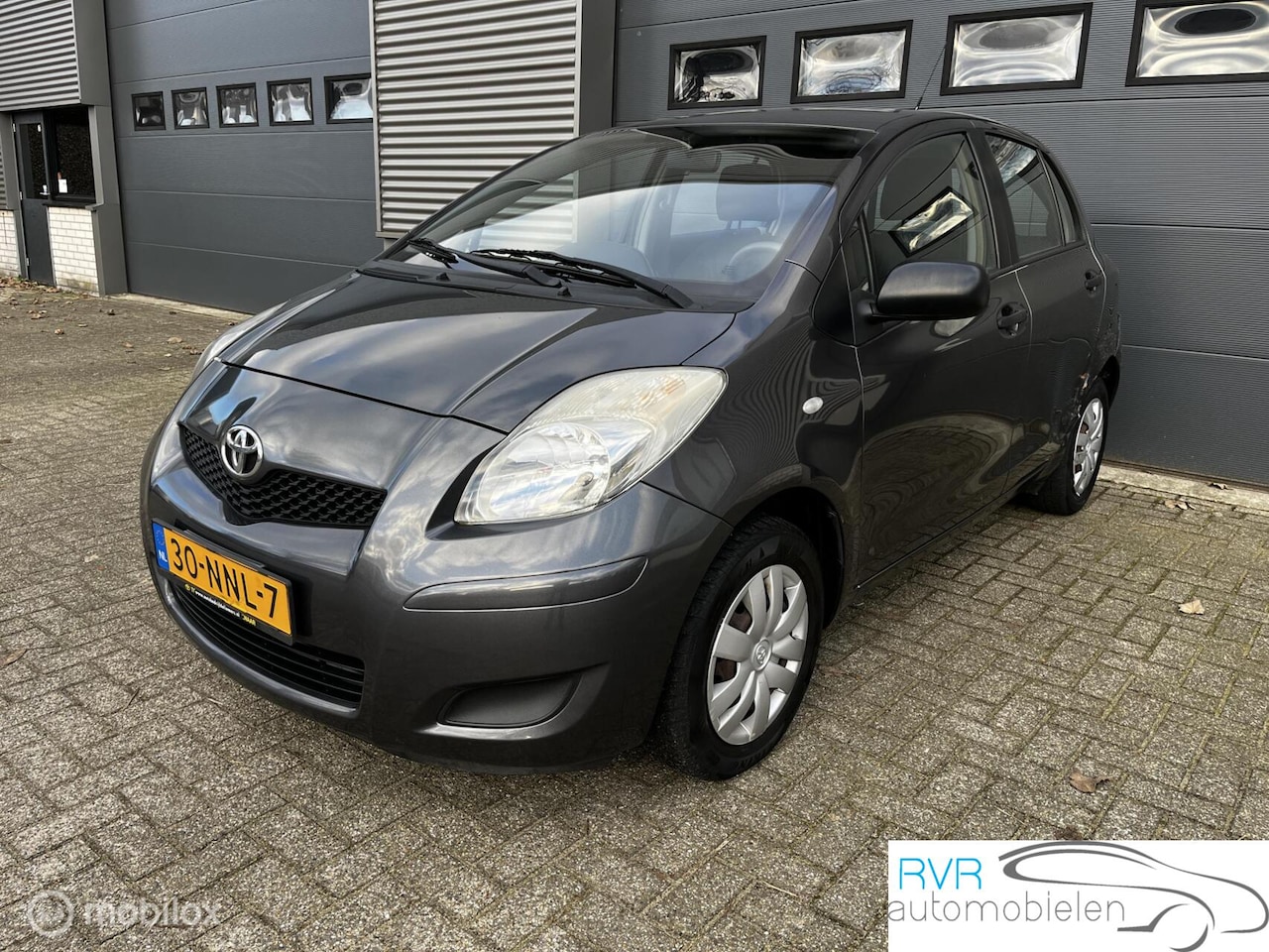 Toyota Yaris - 1.0 VVTi Acces 1.0 VVTi Acces - AutoWereld.nl