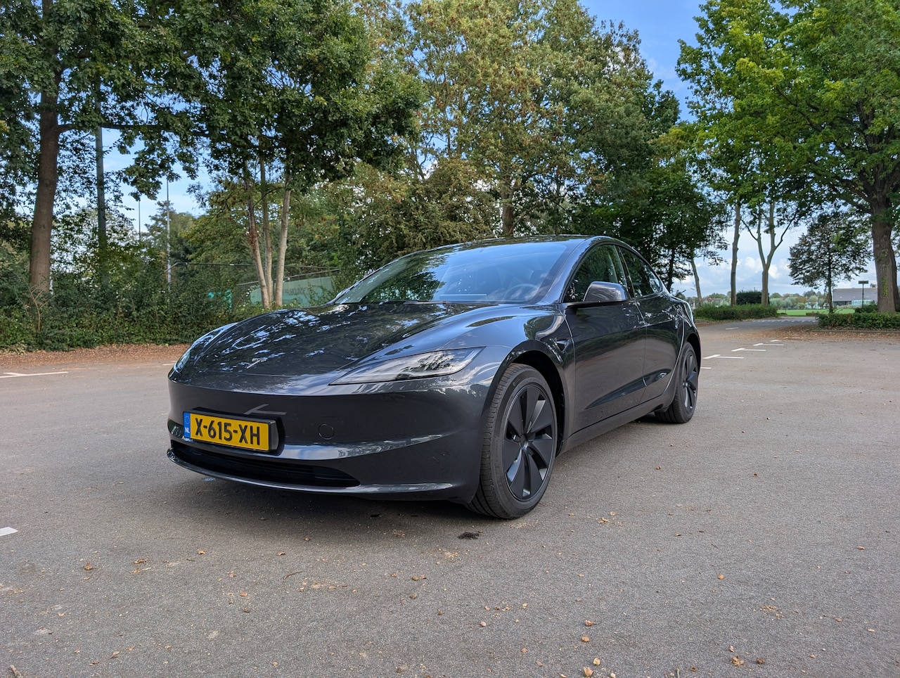 Tesla Model 3 - Long Range AWD 78 kWh Stealth Grey, Autopilot, 18¨ Photon-velgen, Premium Longe Range All-Wheel Drive - AutoWereld.nl