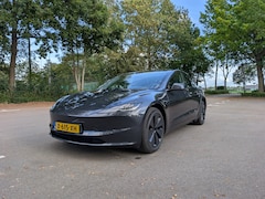 Tesla Model 3 - Long Range AWD 78 kWh Stealth Grey, Autopilot, 18¨ Photon-velgen, Premium Longe Range All-Wheel Drive