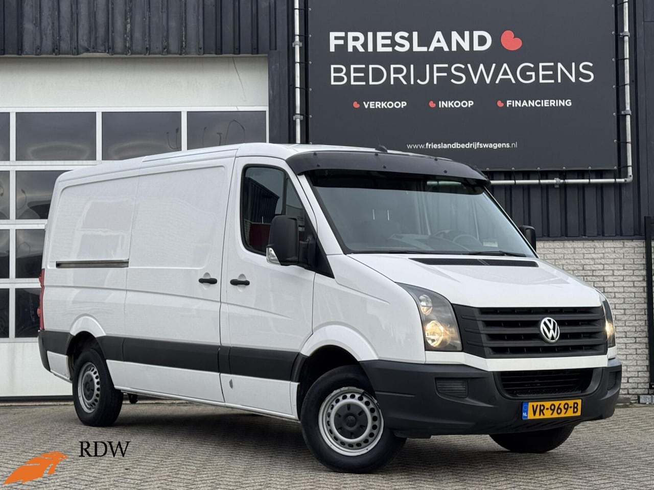 Volkswagen Crafter - Bestel 28 2.0 TDI L2H1 BM - AutoWereld.nl