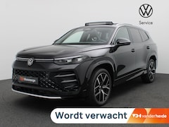 Volkswagen Tayron - 1.5 eHybrid R-Line Edition 272PK DSG Pano-Schuifdak, Trekhaak, 20" LM Velgen, Navi via App