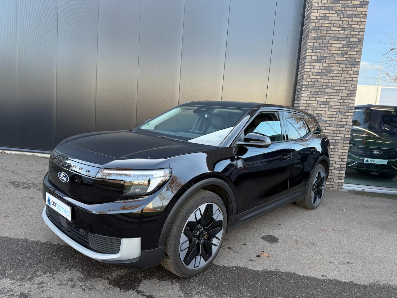 Ford Explorer - Premium Extended Range AWD 79 kWh 340pk Trekhaak, Navi, HUD, Elk. stoelen VOLLE AUTO! - AutoWereld.nl