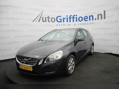 Volvo V60 - 2.0 D3 met schuifdak en lederen interieur