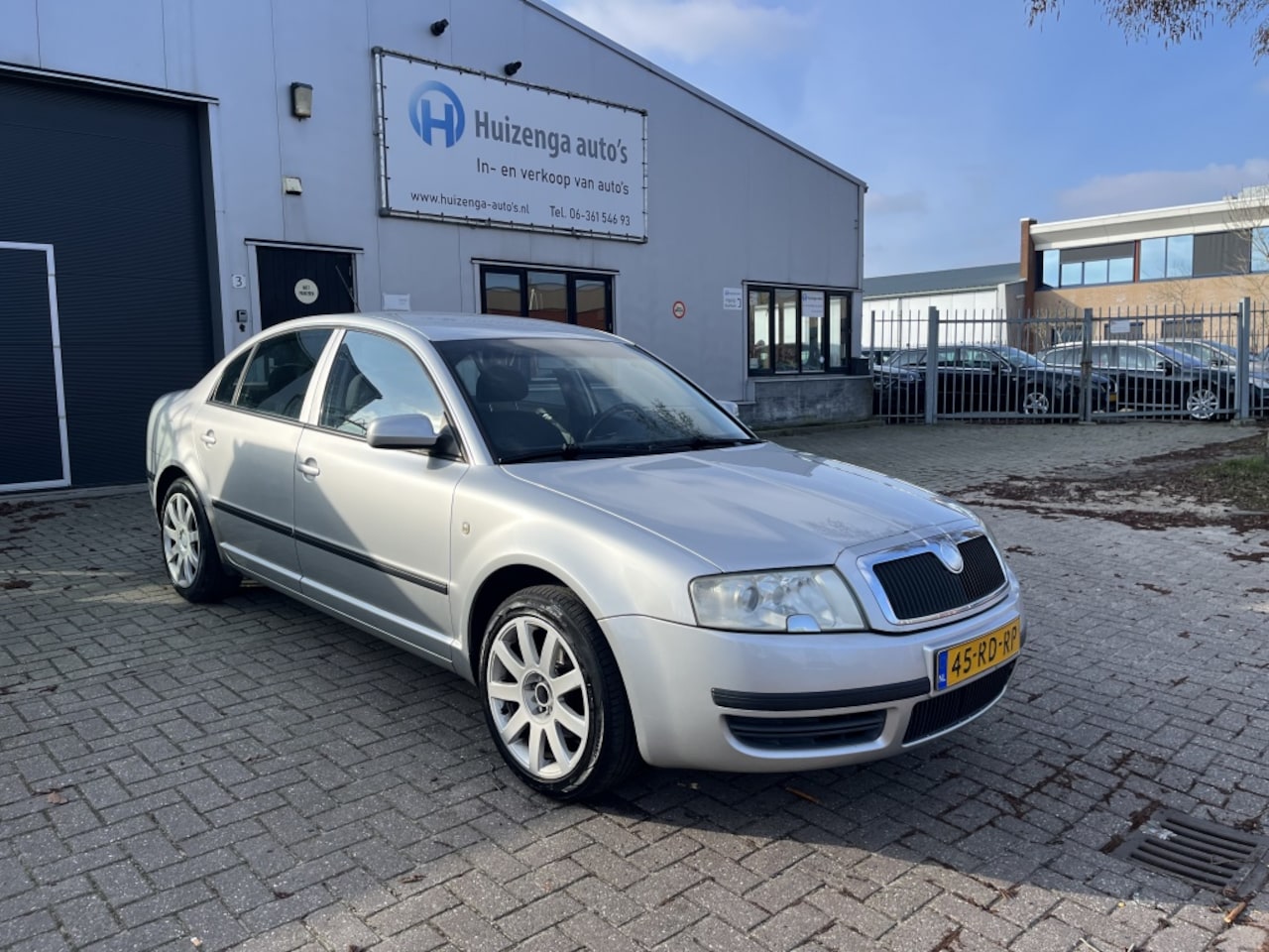 Skoda Superb - 2.0 Classic| Sedan| CLIMA| - AutoWereld.nl