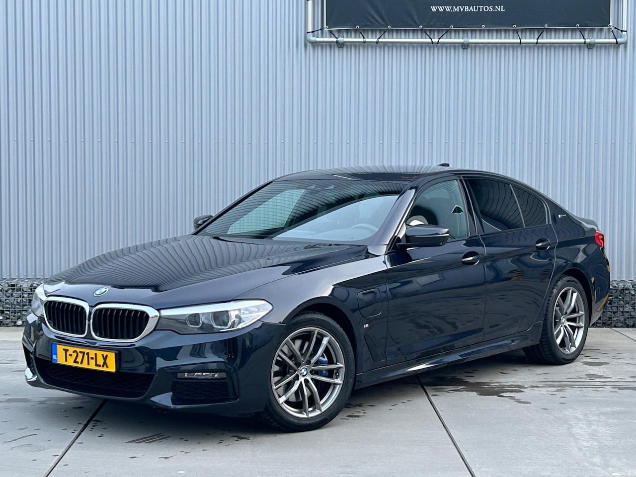 BMW 5-serie - 530e iPerformance Executive 530e iPerformance Executive, M pakket, 360 camera - AutoWereld.nl