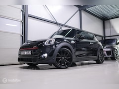 MINI John Cooper Works - 2.0 S JCW Package | Kuipstoelen | JCW exhaust | Camera | Adaptive cruise | HUD | Xenon | F