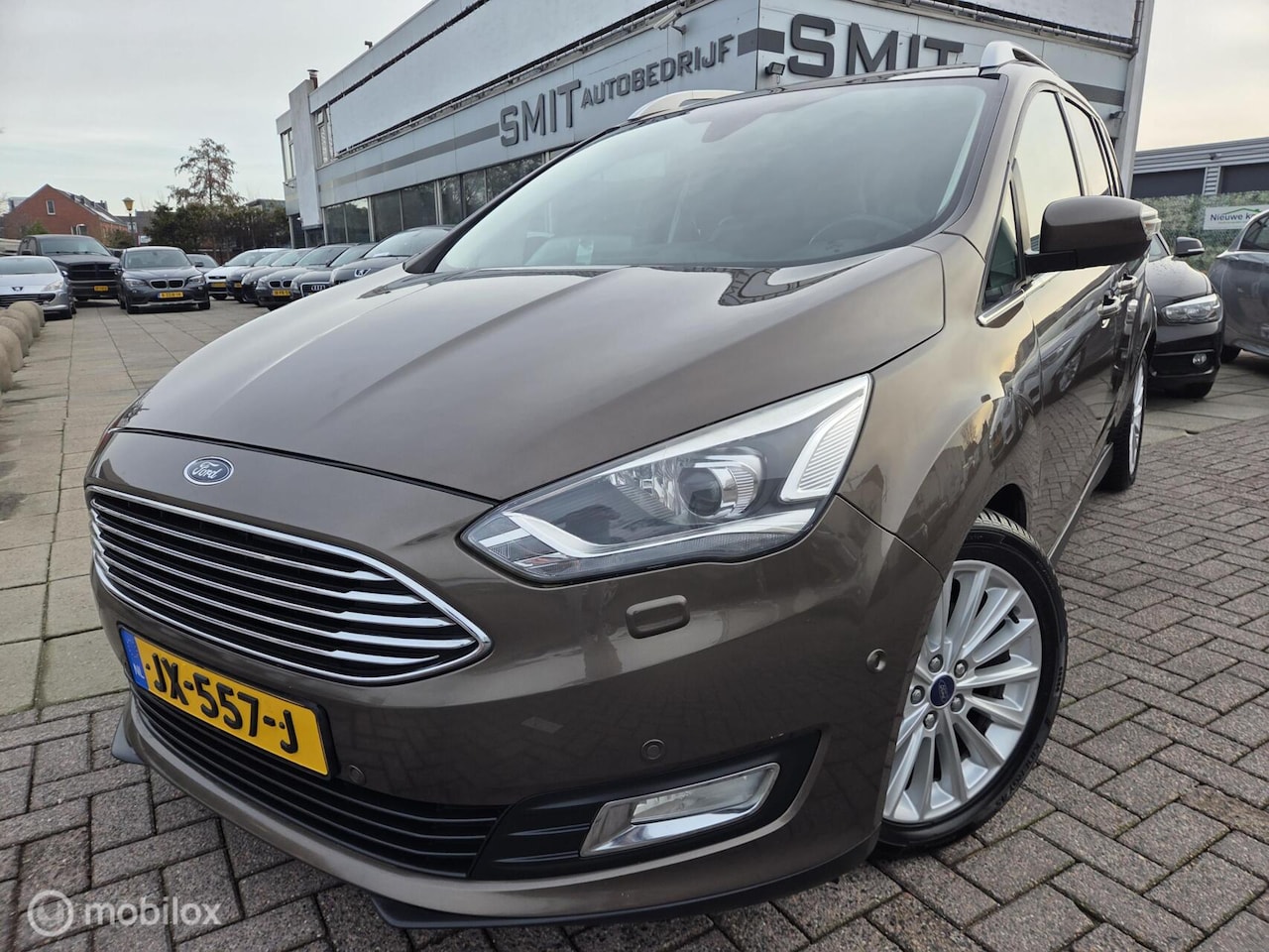 Ford Grand C-Max - 1.5 Titanium Aut/Nav/Leder/Trekhaak/NLAuto - AutoWereld.nl