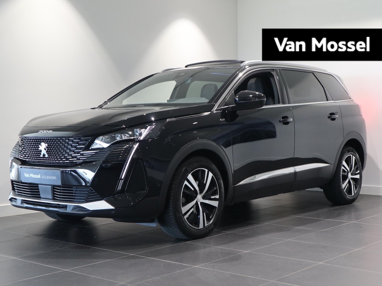 Peugeot 5008 - 1.6 PureTech GT LEDER BEKLEDING - STOELVERWARMING - SCHUIF/KANTEL DAK - FOCAL - AutoWereld.nl