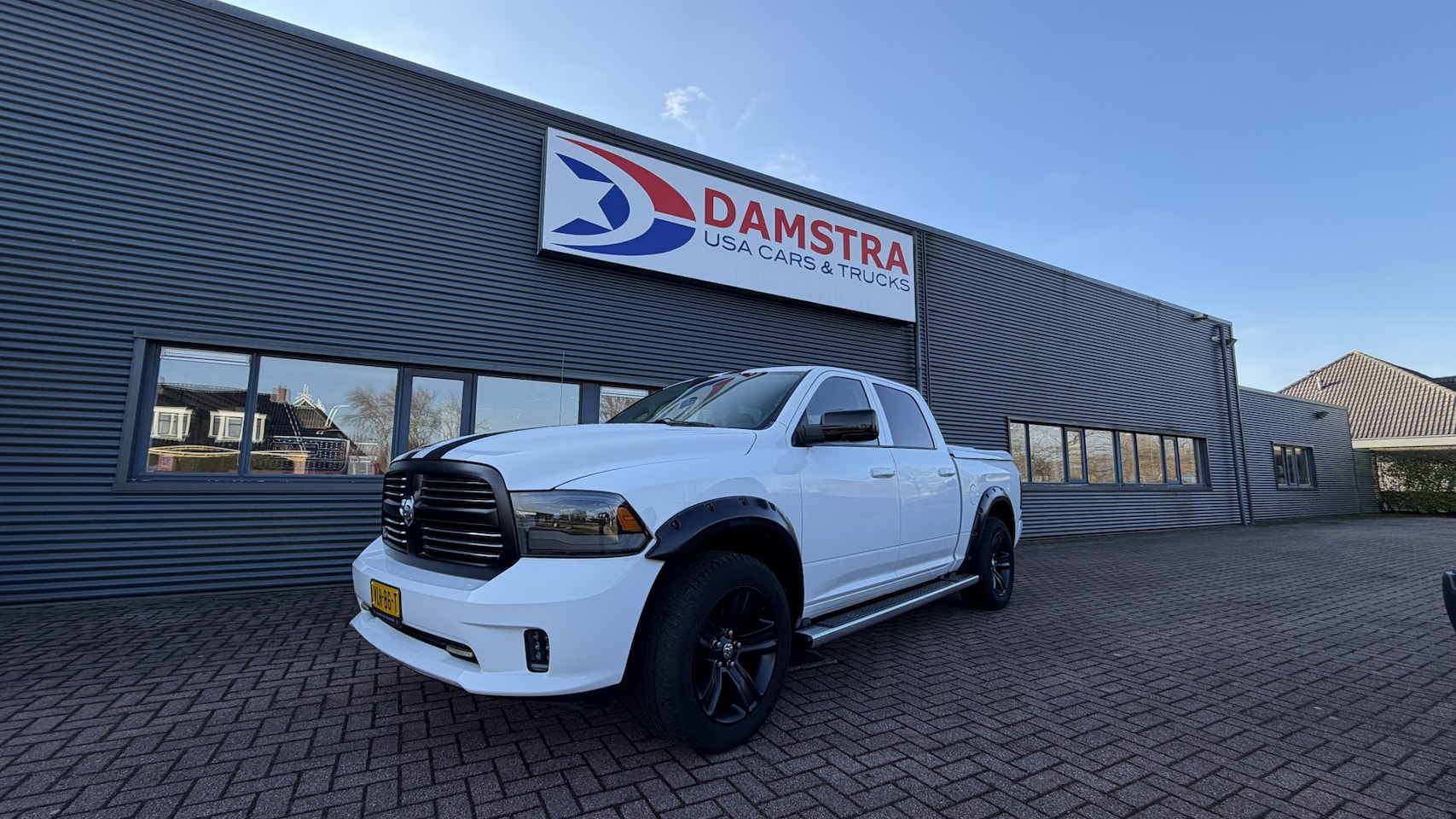 Dodge Ram 1500 - sport 5.7 V8 4x4 Crew Cab 5'7 - AutoWereld.nl