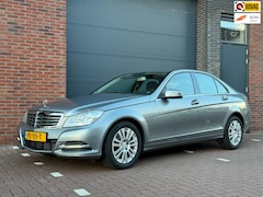 Mercedes-Benz C-klasse - 180 Prestige Elegance | Automaat | Xenon | Parkeersensoren | Cruise Control | Stoelverwarm