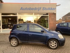 Toyota Yaris - 1.3 vvt-i Blue line Sport Airco