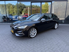 SEAT Leon Sportstourer - 1.5 eTSI FR, LED, Trekhk Elekt, Adapt Cruise, BLIS, Lane Ass., Half Leer