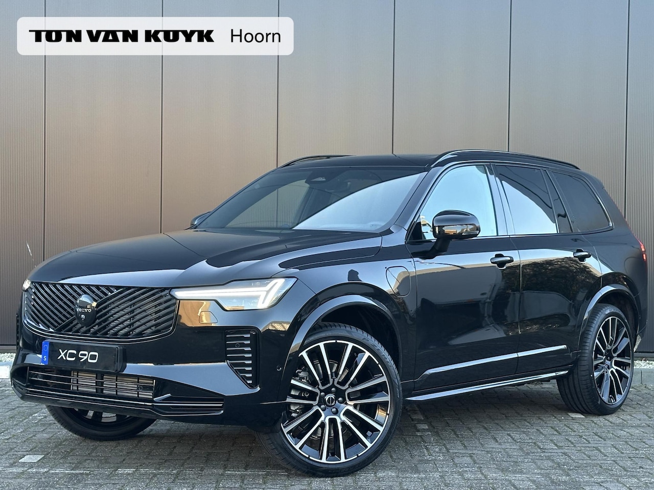 Volvo XC90 - 2.0 T8 Plug-in hybrid AWD Ultra Dark 22 inch/ luchtvering/ Bowers & Wilkens / extra getint - AutoWereld.nl